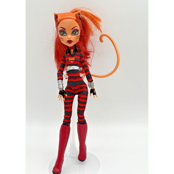 Monster High Toralei Stripes Power Ghouls Cat Tastrophe Doll G1 Target Exclusive - Picture 1 of 11
